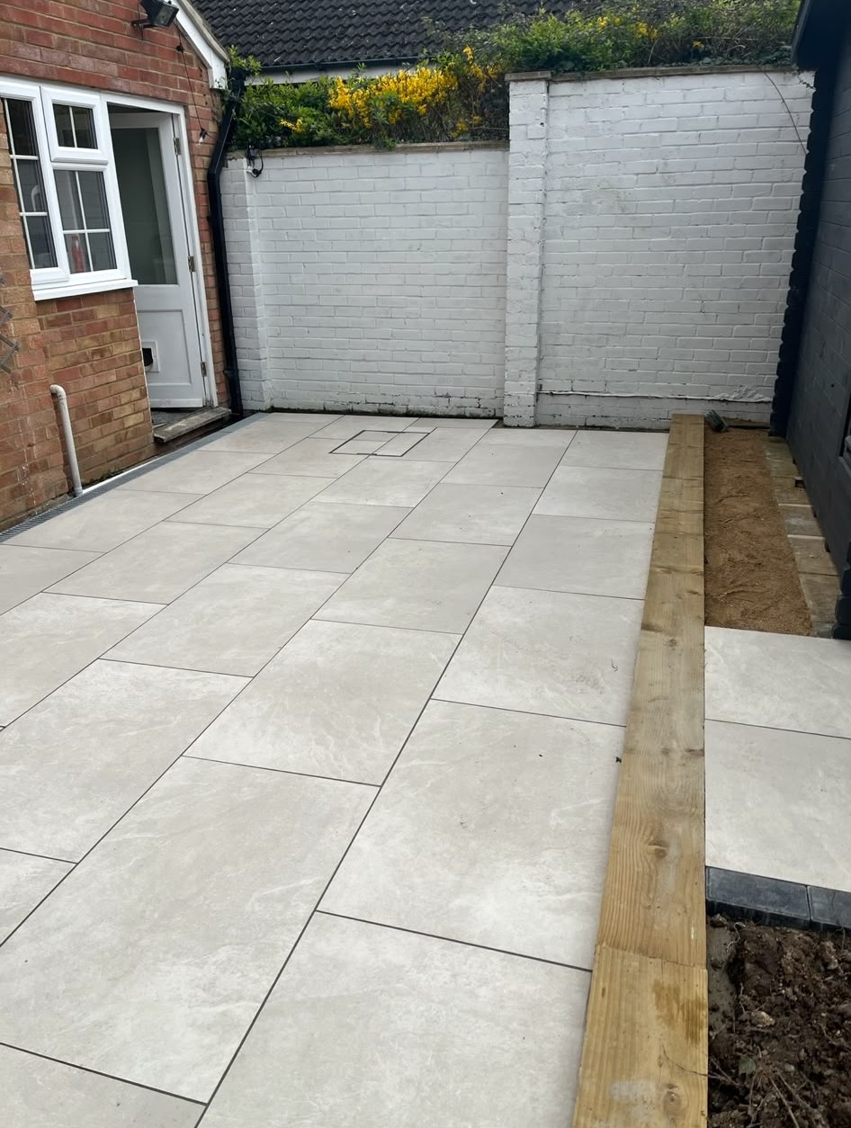 Porcelain slab patio